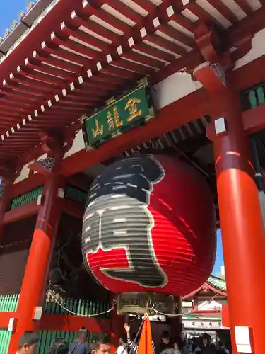 浅草寺の山門