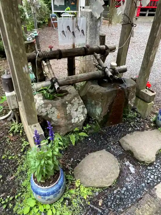 坪沼八幡神社の手水舎