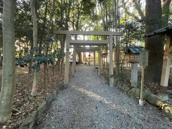 磯神社の{uncategorized: "未分類", other: "その他", undefined: "問題あり", building: "その他建物", grave: "お墓", sacred_gate: "鳥居", guardian: "狛犬", statue: "像", buddha: "仏像", history: "歴史", nature: "自然", garden: "庭園", animal: "動物", pagoda: "塔", temizu: "手水舎", mountain_gate: "山門・神門", sanctuary: "本殿・本堂", subordinate: "末社・摂社", art: "芸術", scenery: "景色", jizo: "地蔵", ema: "絵馬", goshuin: "御朱印", omikuji: "おみくじ", items: "授与品その他", amulet: "お守り", goshuincho: "御朱印帳", eats: "食事", festival: "お祭り", votive_dance: "神楽", shichigosan: "七五三参", wedding: "結婚式", experience: "体験その他", initially: "初詣", around: "周辺", anti_infection: "感染症対策"}