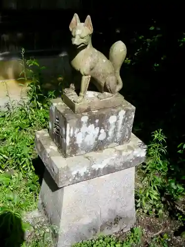 豊岡稲荷神社の狛犬