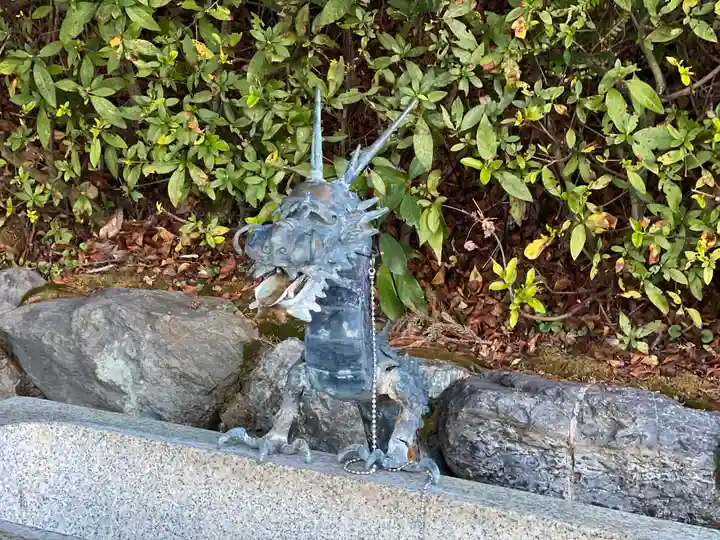 住吉大伴神社の手水舎