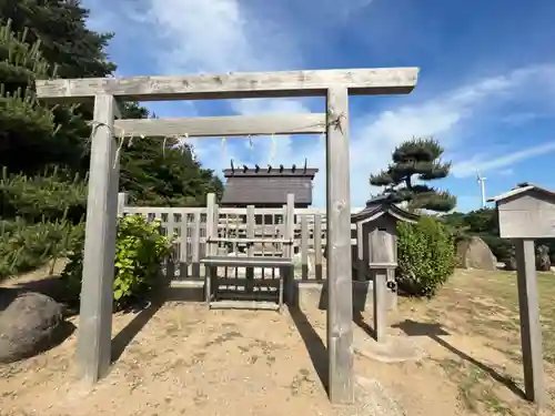 高山稲荷神社の鳥居