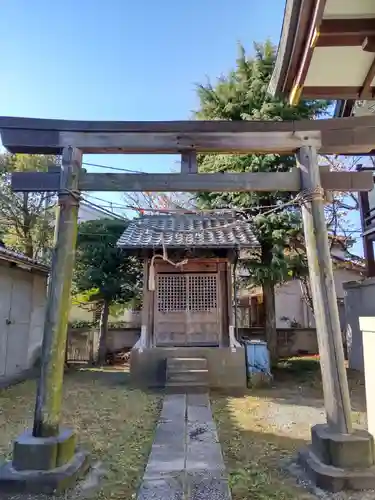 諏訪神社の鳥居