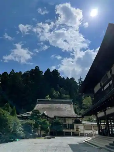 西南院の本殿・本堂