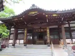 成願寺の本殿