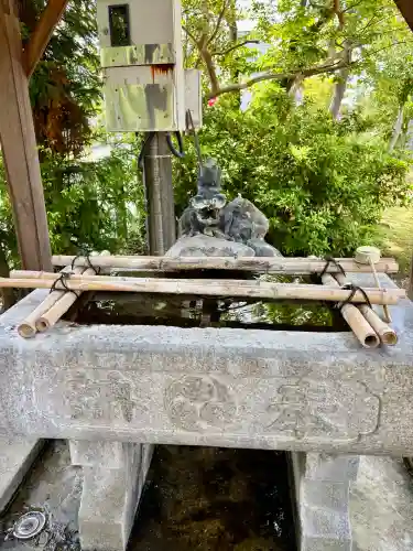 八幡神社の{uncategorized: "未分類", other: "その他", undefined: "問題あり", building: "その他建物", grave: "お墓", sacred_gate: "鳥居", guardian: "狛犬", statue: "像", buddha: "仏像", history: "歴史", nature: "自然", garden: "庭園", animal: "動物", pagoda: "塔", temizu: "手水舎", mountain_gate: "山門・神門", sanctuary: "本殿・本堂", subordinate: "末社・摂社", art: "芸術", scenery: "景色", jizo: "地蔵", ema: "絵馬", goshuin: "御朱印", omikuji: "おみくじ", items: "授与品その他", amulet: "お守り", goshuincho: "御朱印帳", eats: "食事", festival: "お祭り", votive_dance: "神楽", shichigosan: "七五三参", wedding: "結婚式", experience: "体験その他", initially: "初詣", around: "周辺", anti_infection: "感染症対策"}
