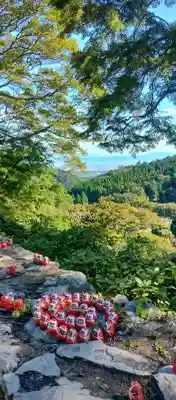 勝尾寺の{uncategorized: "未分類", other: "その他", undefined: "問題あり", building: "その他建物", grave: "お墓", sacred_gate: "鳥居", guardian: "狛犬", statue: "像", buddha: "仏像", history: "歴史", nature: "自然", garden: "庭園", animal: "動物", pagoda: "塔", temizu: "手水舎", mountain_gate: "山門・神門", sanctuary: "本殿・本堂", subordinate: "末社・摂社", art: "芸術", scenery: "景色", jizo: "地蔵", ema: "絵馬", goshuin: "御朱印", omikuji: "おみくじ", items: "授与品その他", amulet: "お守り", goshuincho: "御朱印帳", eats: "食事", festival: "お祭り", votive_dance: "神楽", shichigosan: "七五三参", wedding: "結婚式", experience: "体験その他", initially: "初詣", around: "周辺", anti_infection: "感染症対策"}