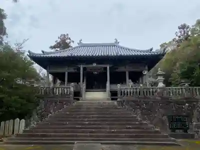 八幡神社の{uncategorized: "未分類", other: "その他", undefined: "問題あり", building: "その他建物", grave: "お墓", sacred_gate: "鳥居", guardian: "狛犬", statue: "像", buddha: "仏像", history: "歴史", nature: "自然", garden: "庭園", animal: "動物", pagoda: "塔", temizu: "手水舎", mountain_gate: "山門・神門", sanctuary: "本殿・本堂", subordinate: "末社・摂社", art: "芸術", scenery: "景色", jizo: "地蔵", ema: "絵馬", goshuin: "御朱印", omikuji: "おみくじ", items: "授与品その他", amulet: "お守り", goshuincho: "御朱印帳", eats: "食事", festival: "お祭り", votive_dance: "神楽", shichigosan: "七五三参", wedding: "結婚式", experience: "体験その他", initially: "初詣", around: "周辺", anti_infection: "感染症対策"}