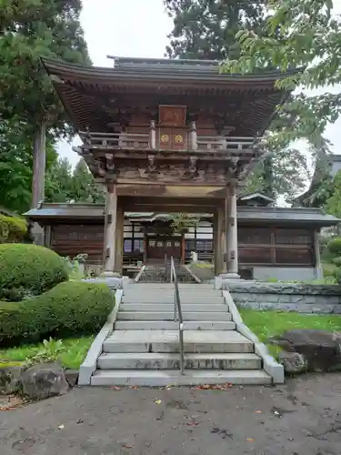 雄山寺の山門・神門