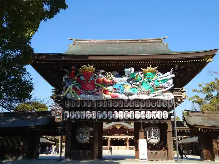 寒川神社の山門・神門