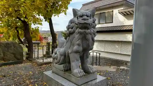 西御料地神社の狛犬