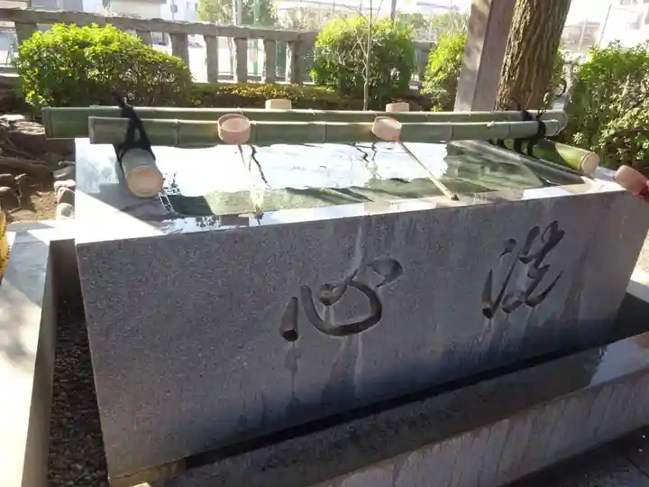 鈴鹿明神社の手水舎