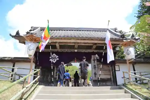 中尊寺の山門