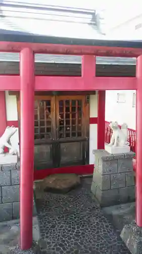 穴守稲荷分神社の鳥居