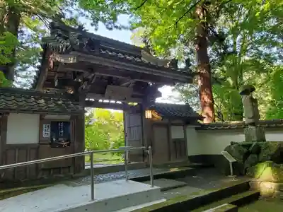 花蔵院の山門・神門