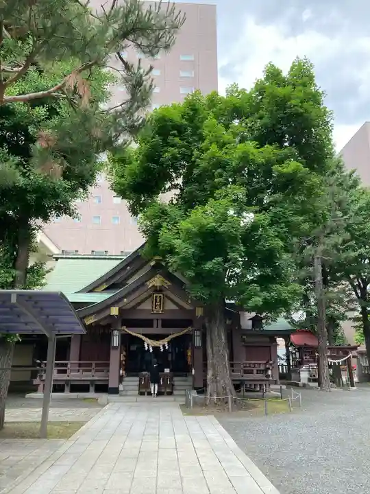 三吉神社の本殿・本堂