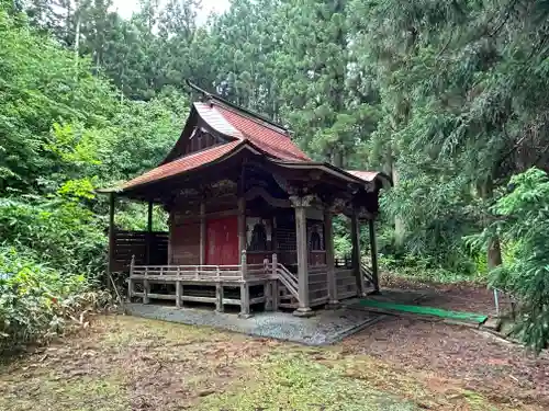 雲洞庵　芹沢観音(山形県)
