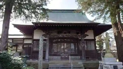 実蔵院の本殿・本堂