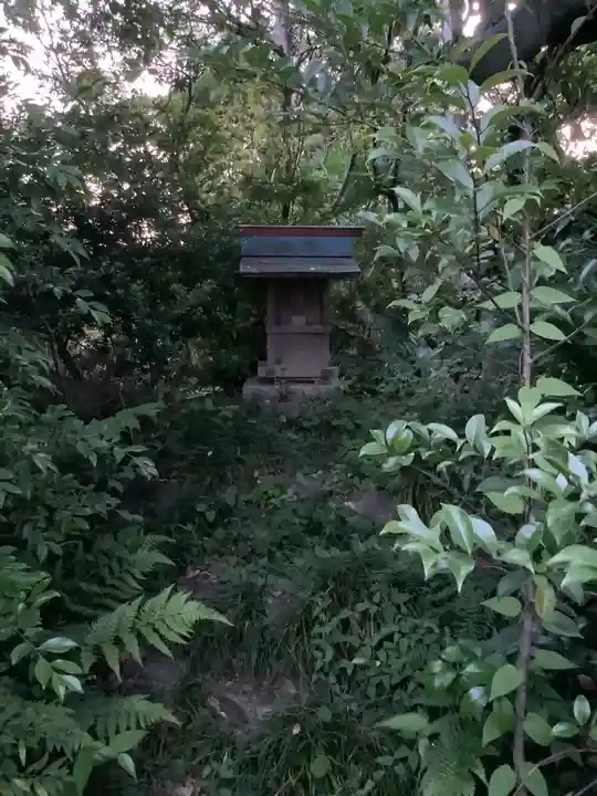 春日寺神明社の末社・摂社