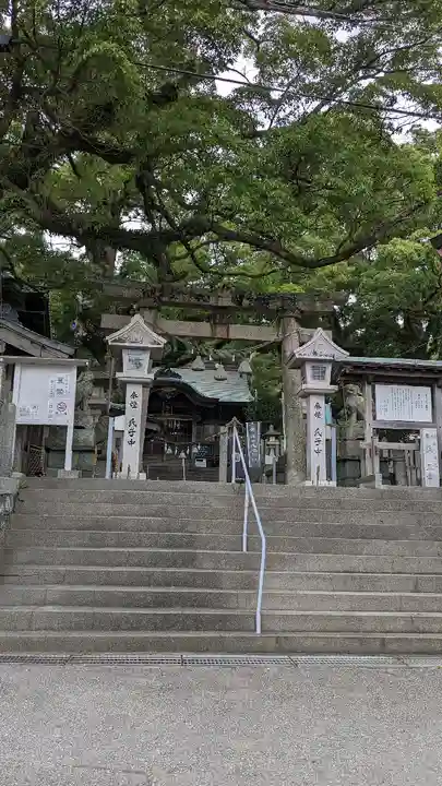 津田八幡神社の鳥居
