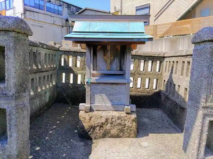 津島神社(里中)の本殿・本堂