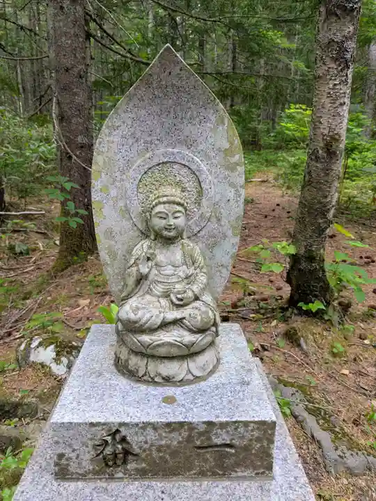 白金滝不動尊(北海道)