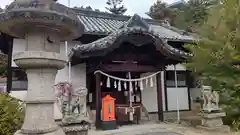 両児神社の本殿