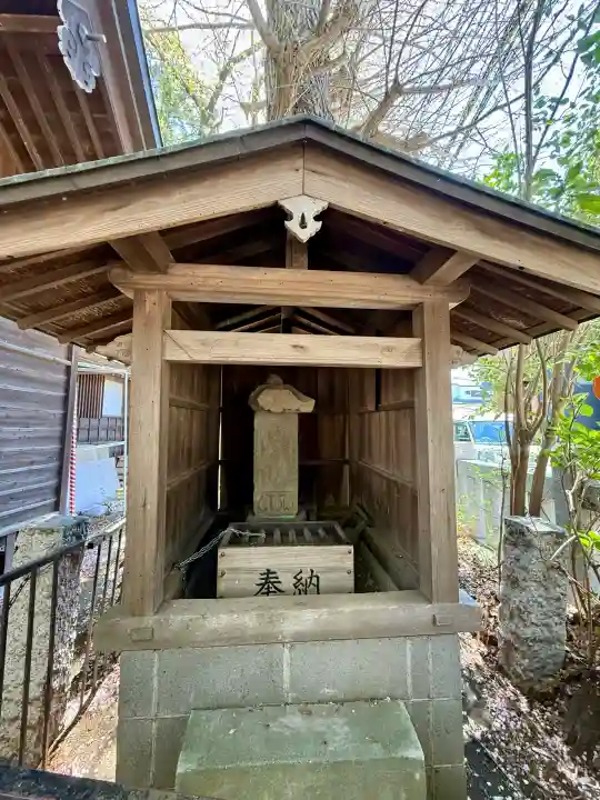 長島神社の{uncategorized: "未分類", other: "その他", undefined: "問題あり", building: "その他建物", grave: "お墓", sacred_gate: "鳥居", guardian: "狛犬", statue: "像", buddha: "仏像", history: "歴史", nature: "自然", garden: "庭園", animal: "動物", pagoda: "塔", temizu: "手水舎", mountain_gate: "山門・神門", sanctuary: "本殿・本堂", subordinate: "末社・摂社", art: "芸術", scenery: "景色", jizo: "地蔵", ema: "絵馬", goshuin: "御朱印", omikuji: "おみくじ", items: "授与品その他", amulet: "お守り", goshuincho: "御朱印帳", eats: "食事", festival: "お祭り", votive_dance: "神楽", shichigosan: "七五三参", wedding: "結婚式", experience: "体験その他", initially: "初詣", around: "周辺", anti_infection: "感染症対策"}