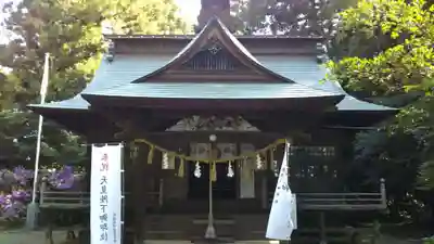 澳津説神社の本殿・本堂