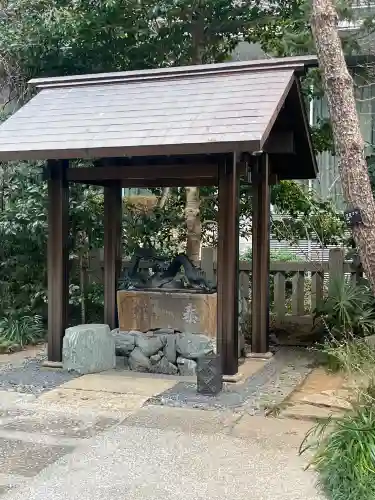  六本木天祖神社の{uncategorized: "未分類", other: "その他", undefined: "問題あり", building: "その他建物", grave: "お墓", sacred_gate: "鳥居", guardian: "狛犬", statue: "像", buddha: "仏像", history: "歴史", nature: "自然", garden: "庭園", animal: "動物", pagoda: "塔", temizu: "手水舎", mountain_gate: "山門・神門", sanctuary: "本殿・本堂", subordinate: "末社・摂社", art: "芸術", scenery: "景色", jizo: "地蔵", ema: "絵馬", goshuin: "御朱印", omikuji: "おみくじ", items: "授与品その他", amulet: "お守り", goshuincho: "御朱印帳", eats: "食事", festival: "お祭り", votive_dance: "神楽", shichigosan: "七五三参", wedding: "結婚式", experience: "体験その他", initially: "初詣", around: "周辺", anti_infection: "感染症対策"}