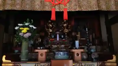 霊巌寺の本殿・本堂