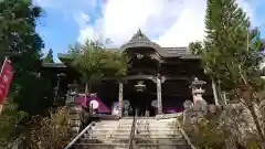 成相寺の本殿