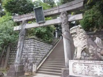 品川神社の鳥居