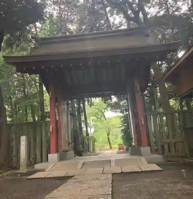 大宮八幡宮の山門・神門