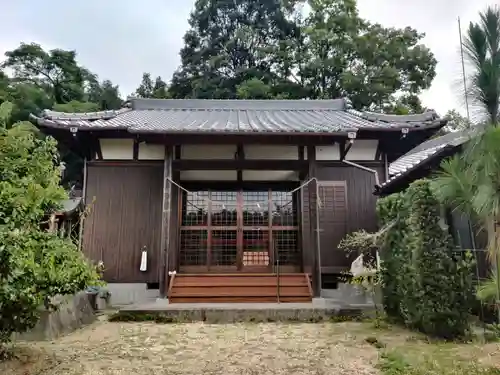 嵯峨稲荷大明神の本殿・本堂