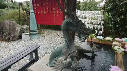 寺岡山元三大師の手水舎