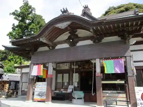 秋葉山舘山寺の本殿