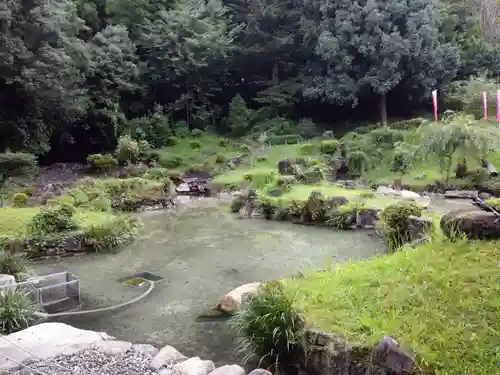 都農神社の庭園