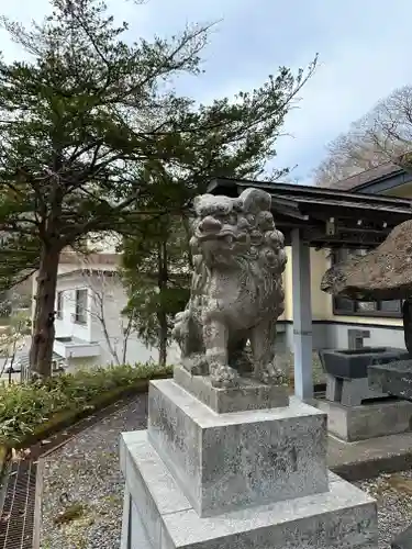 湯澤神社の狛犬