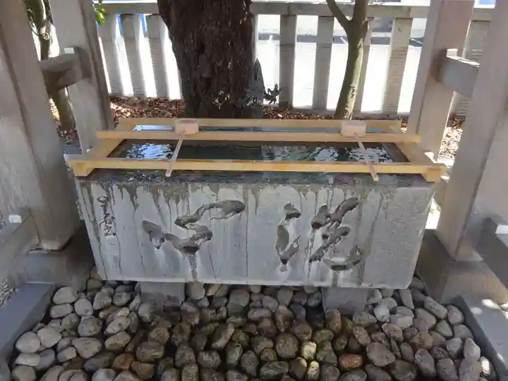 伊勢原大神宮の手水舎