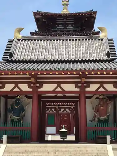 四天王寺の山門・神門
