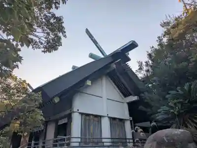 宇夫階神社の{uncategorized: "未分類", other: "その他", undefined: "問題あり", building: "その他建物", grave: "お墓", sacred_gate: "鳥居", guardian: "狛犬", statue: "像", buddha: "仏像", history: "歴史", nature: "自然", garden: "庭園", animal: "動物", pagoda: "塔", temizu: "手水舎", mountain_gate: "山門・神門", sanctuary: "本殿・本堂", subordinate: "末社・摂社", art: "芸術", scenery: "景色", jizo: "地蔵", ema: "絵馬", goshuin: "御朱印", omikuji: "おみくじ", items: "授与品その他", amulet: "お守り", goshuincho: "御朱印帳", eats: "食事", festival: "お祭り", votive_dance: "神楽", shichigosan: "七五三参", wedding: "結婚式", experience: "体験その他", initially: "初詣", around: "周辺", anti_infection: "感染症対策"}