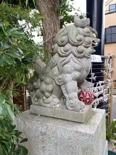 菊名神社の狛犬