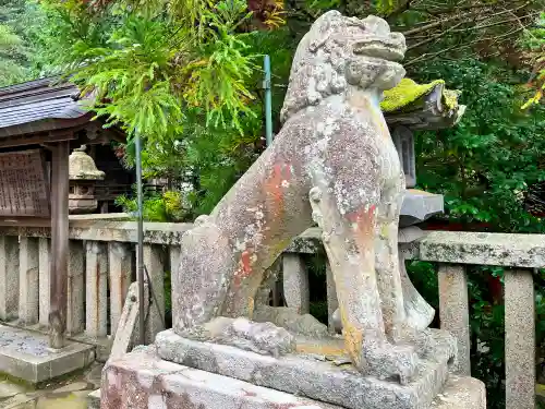 八幡神社の狛犬