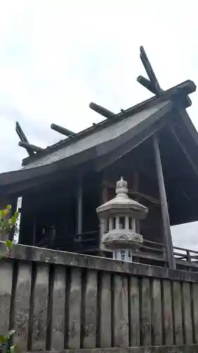 興除神社の本殿