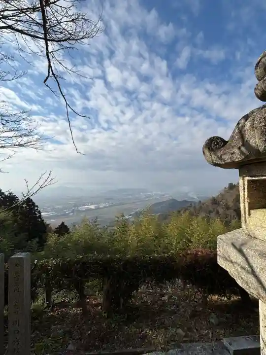 観音正寺の{uncategorized: "未分類", other: "その他", undefined: "問題あり", building: "その他建物", grave: "お墓", sacred_gate: "鳥居", guardian: "狛犬", statue: "像", buddha: "仏像", history: "歴史", nature: "自然", garden: "庭園", animal: "動物", pagoda: "塔", temizu: "手水舎", mountain_gate: "山門・神門", sanctuary: "本殿・本堂", subordinate: "末社・摂社", art: "芸術", scenery: "景色", jizo: "地蔵", ema: "絵馬", goshuin: "御朱印", omikuji: "おみくじ", items: "授与品その他", amulet: "お守り", goshuincho: "御朱印帳", eats: "食事", festival: "お祭り", votive_dance: "神楽", shichigosan: "七五三参", wedding: "結婚式", experience: "体験その他", initially: "初詣", around: "周辺", anti_infection: "感染症対策"}