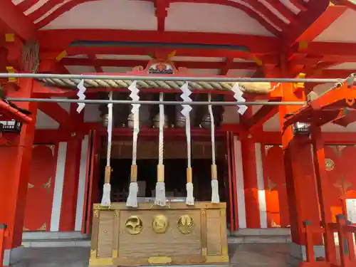 花園神社の本殿・本堂