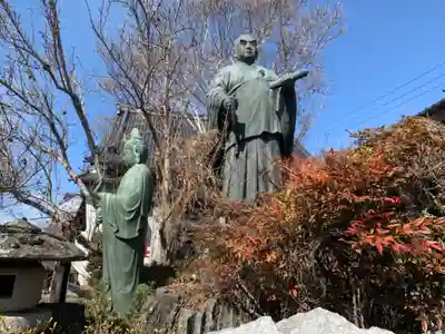 高明寺の像