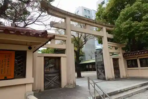 坐摩神社の鳥居