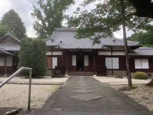 東禅寺の本殿